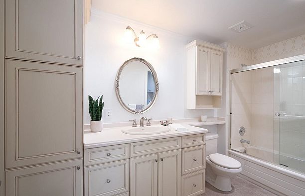 207 333 Wethersfield Drive South Cambie