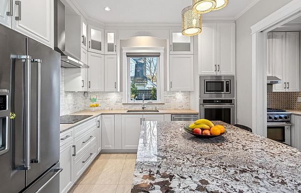 2989 W 32nd Avenue MacKenzie Heights