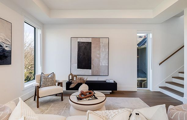 1 950 W 57th Avenue South Cambie