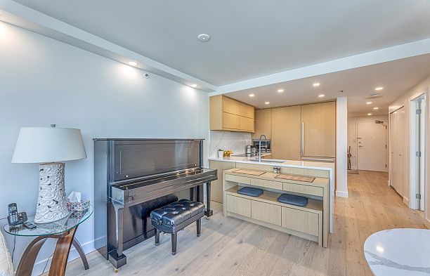 1001 588 Broughton Street Coal Harbour