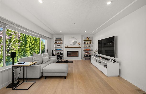 2566 Mcbain Avenue Quilchena