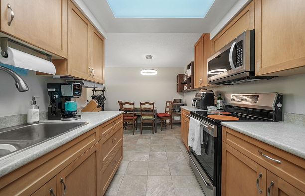 201 444 E 6th Avenue Mount Pleasant VE