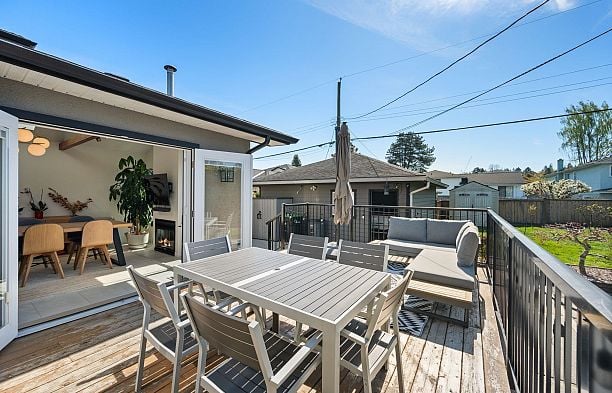 2566 Mcbain Avenue Quilchena