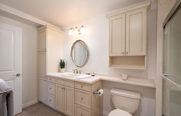 207 333 Wethersfield Drive South Cambie