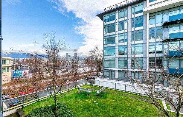 232 1777 W 7th Avenue Fairview VW