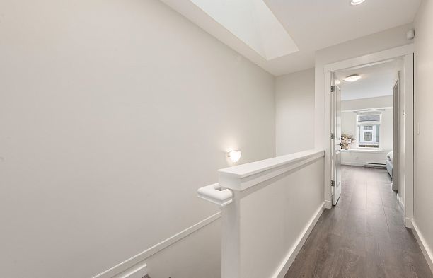 319 W 59th Avenue South Cambie