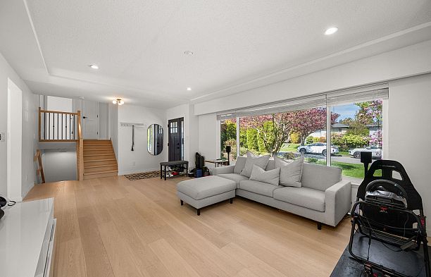 2566 Mcbain Avenue Quilchena