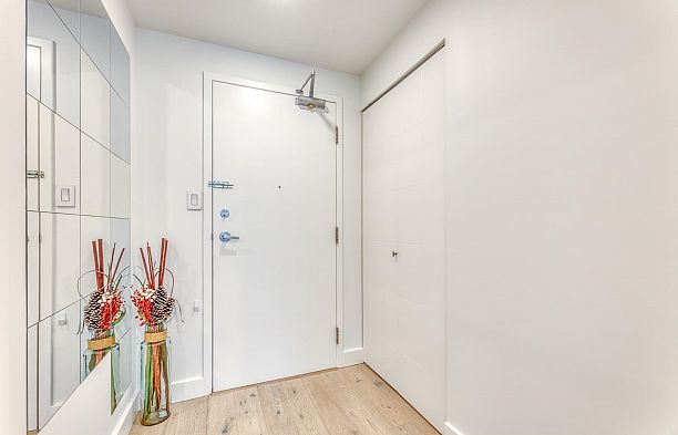 1001 588 Broughton Street Coal Harbour