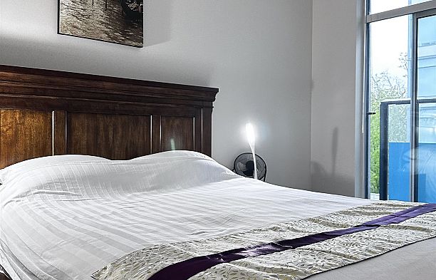 232 1777 W 7th Avenue Fairview VW