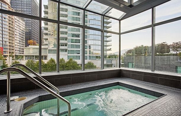 2201 277 Thurlow Street Coal Harbour