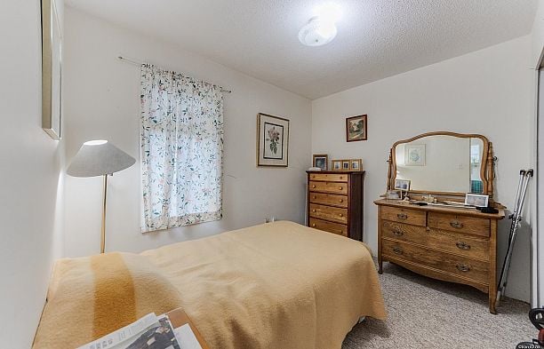 308 E King Edward Avenue Main