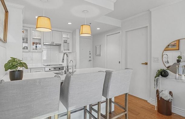 502 1331 W Georgia Street Coal Harbour