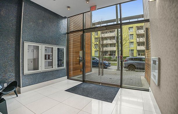 1405 168 W 1st Avenue False Creek