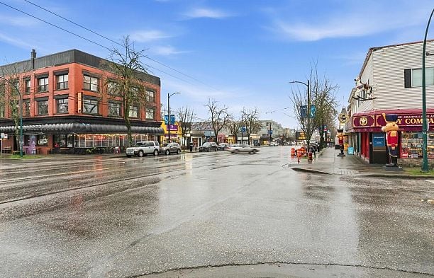 209 3480 Main Street Main