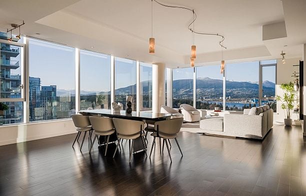 2201 277 Thurlow Street Coal Harbour