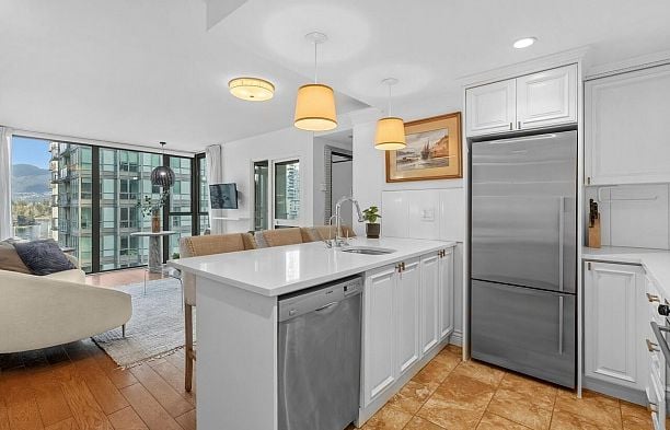 502 1331 W Georgia Street Coal Harbour