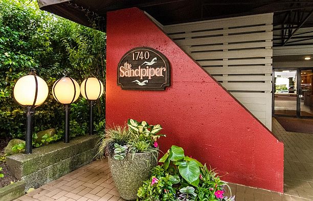 1501 1740 Comox Street West End VW