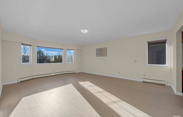 2445 W 19th Avenue Arbutus