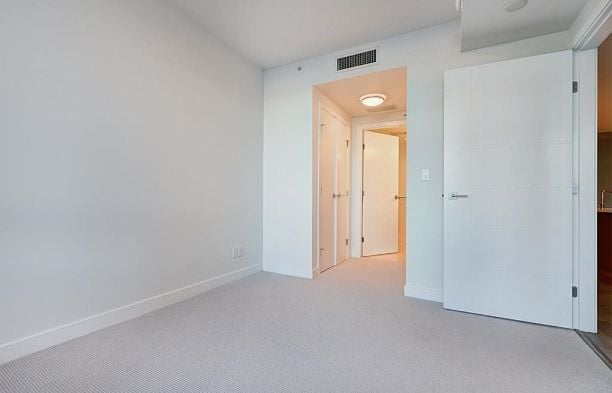 207 677 W 41ST AVENUE, Vancouver BC V5Z 3M4 Cambie