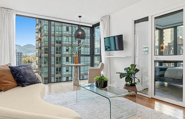 502 1331 W Georgia Street Coal Harbour