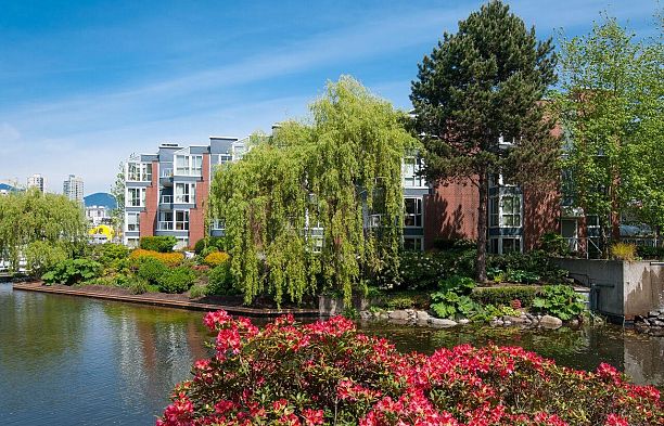 404 1502 Island Park Walk False Creek