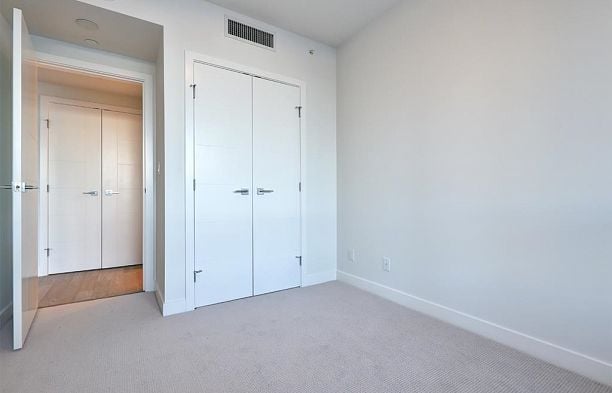 207 677 W 41ST AVENUE, Vancouver BC V5Z 3M4 Cambie