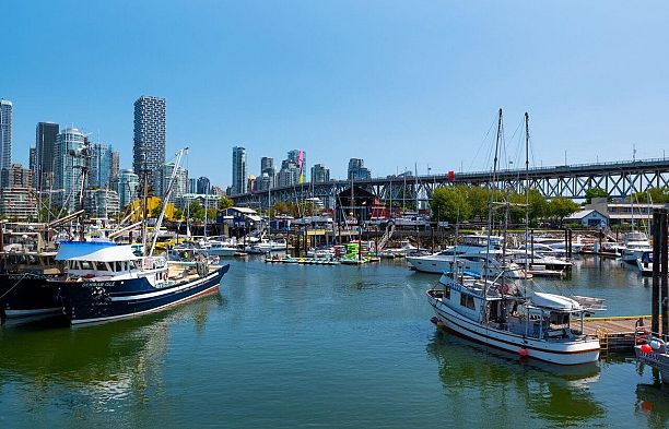 404 1502 Island Park Walk False Creek