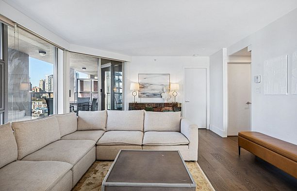 1903 989 Beatty Street Yaletown