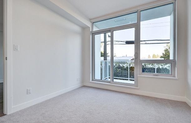 207 677 W 41ST AVENUE, Vancouver BC V5Z 3M4 Cambie