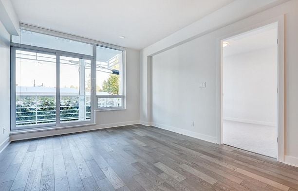 207 677 W 41ST AVENUE, Vancouver BC V5Z 3M4 Cambie