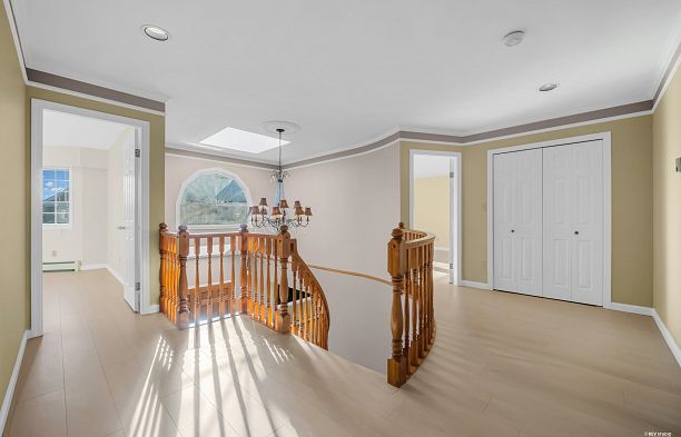 2445 W 19th Avenue Arbutus