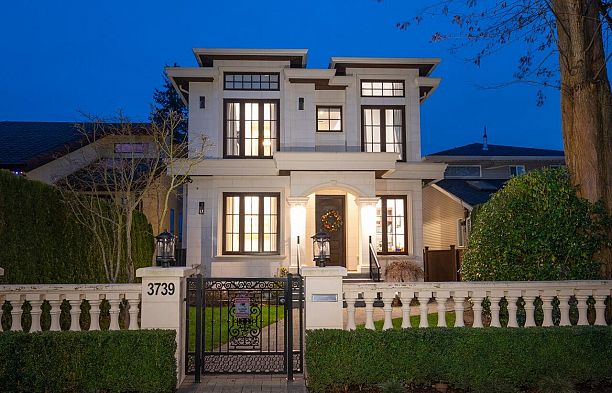 3739 W 24th Avenue Dunbar