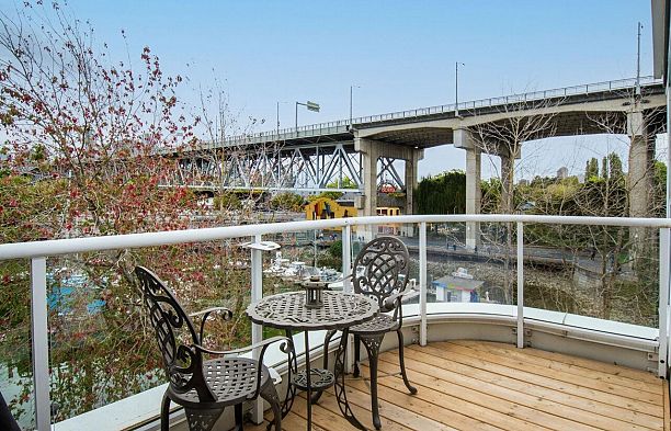 404 1502 Island Park Walk False Creek