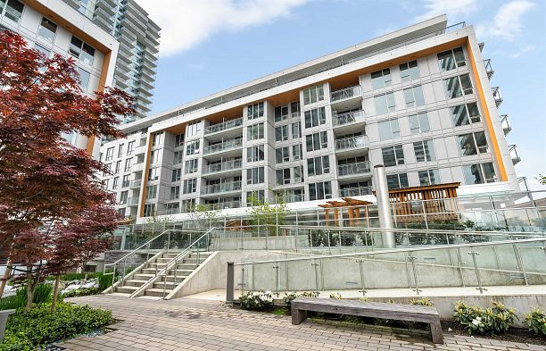 2105 433 SW Marine Drive Marpole