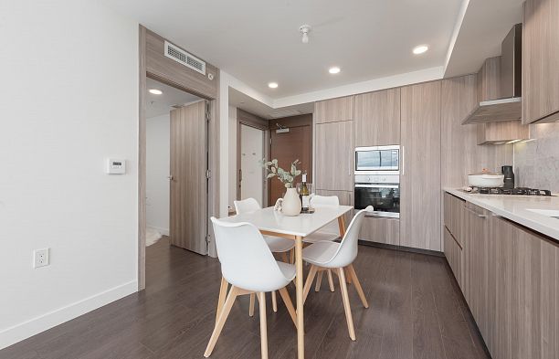 2105 433 SW Marine Drive Marpole