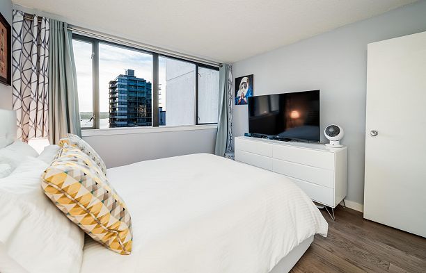 1501 1740 Comox Street West End VW