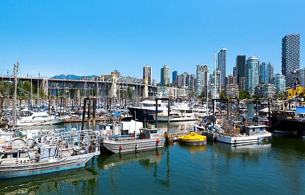 404 1502 Island Park Walk False Creek