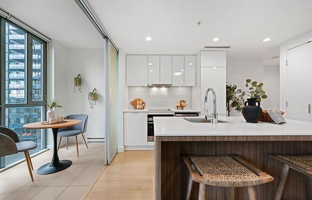 1106 1308 Hornby Street Downtown VW