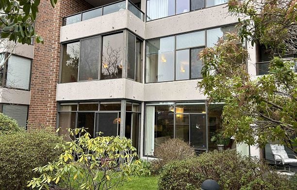 112 4101 Yew Street Quilchena