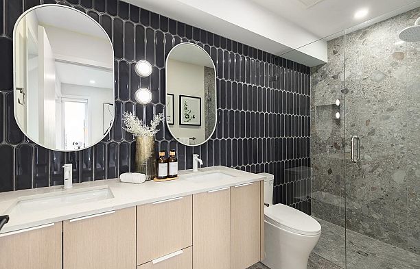 1 7 E 23rd Avenue Main