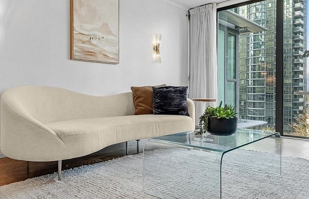 502 1331 W Georgia Street Coal Harbour