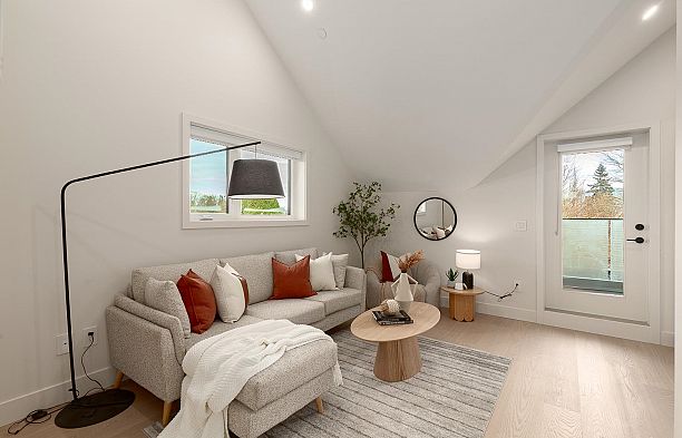 1 7 E 23rd Avenue Main