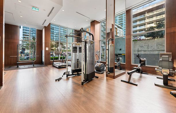 2105 433 SW Marine Drive Marpole