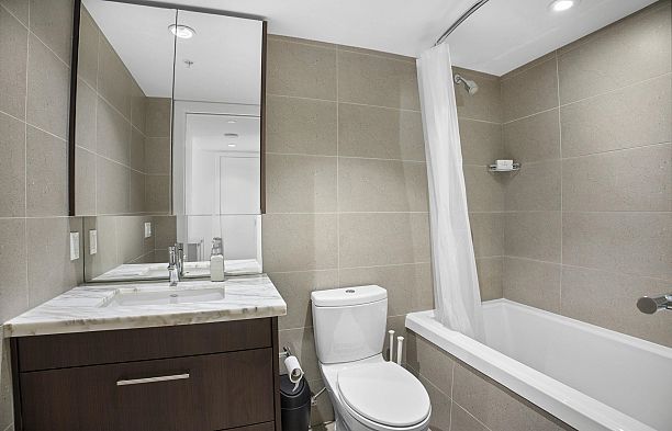 1405 168 W 1st Avenue False Creek