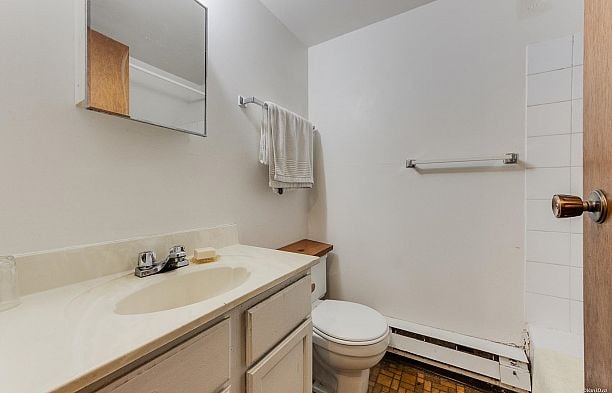 308 E King Edward Avenue Main