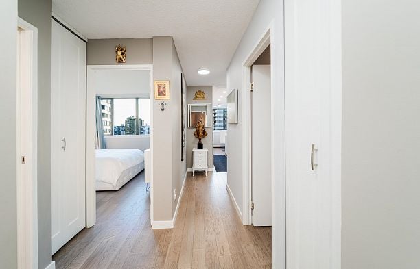 1501 1740 Comox Street West End VW