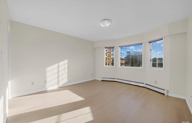 2445 W 19th Avenue Arbutus