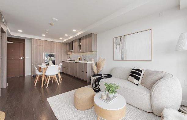 2105 433 SW Marine Drive Marpole