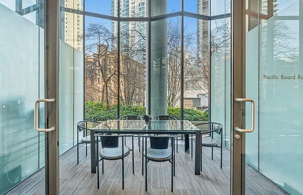 502 1331 W Georgia Street Coal Harbour