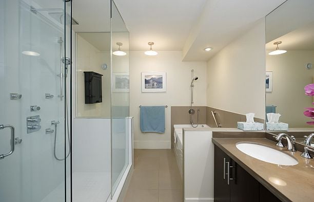 112 4101 Yew Street Quilchena